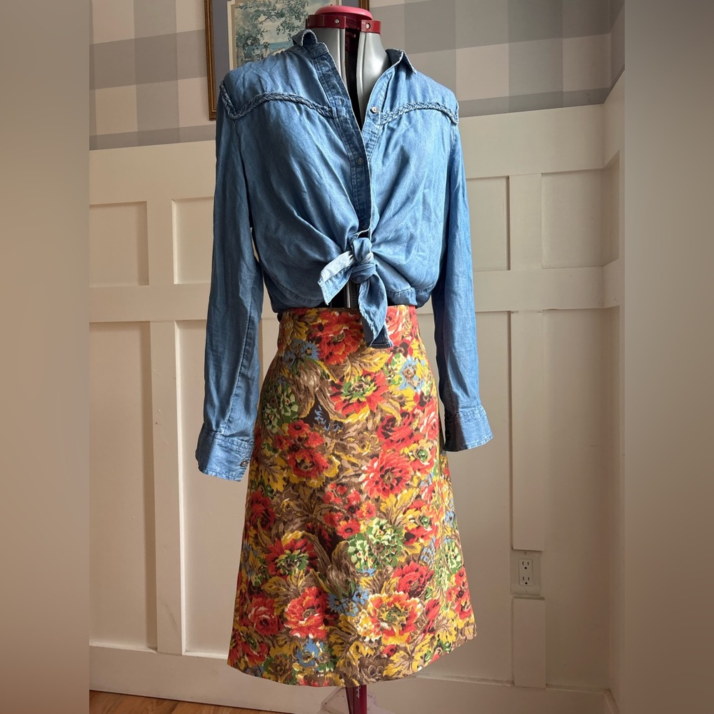 Talbots Multicolor Floral Pencil Skirt - Red, Yellow, Green Size 14